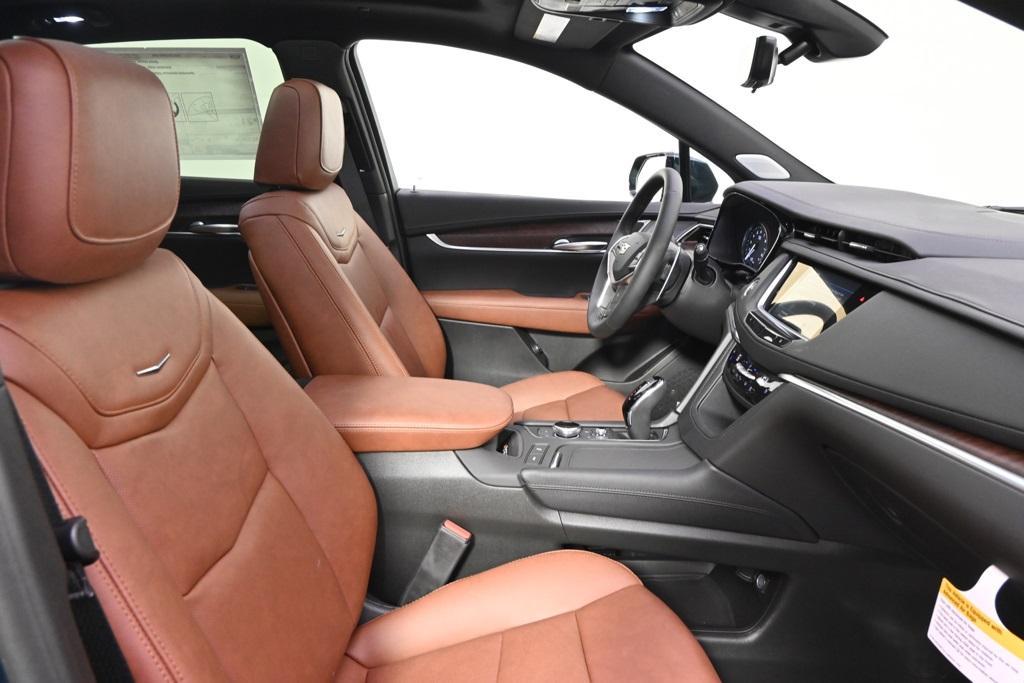 new 2025 Cadillac XT5 car, priced at $66,859
