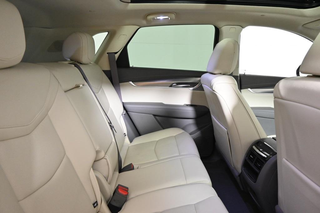 new 2025 Cadillac XT5 car, priced at $57,914