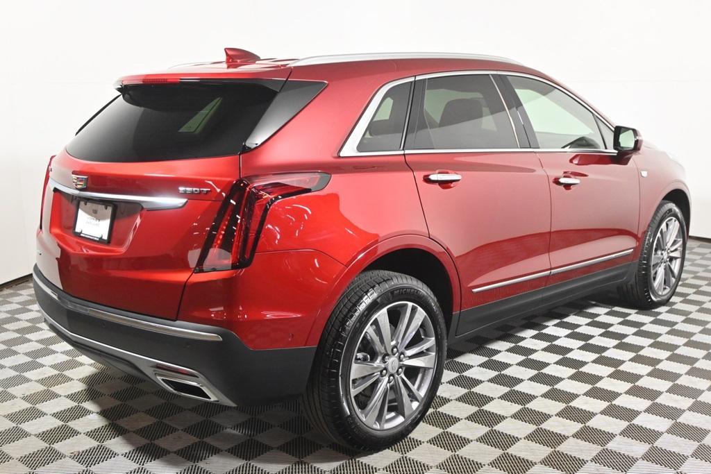 new 2025 Cadillac XT5 car, priced at $57,914