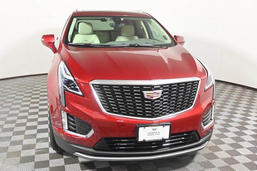 new 2025 Cadillac XT5 car, priced at $57,914