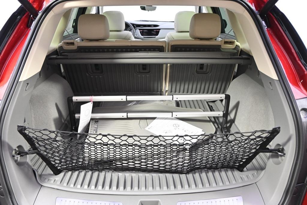new 2025 Cadillac XT5 car, priced at $57,914