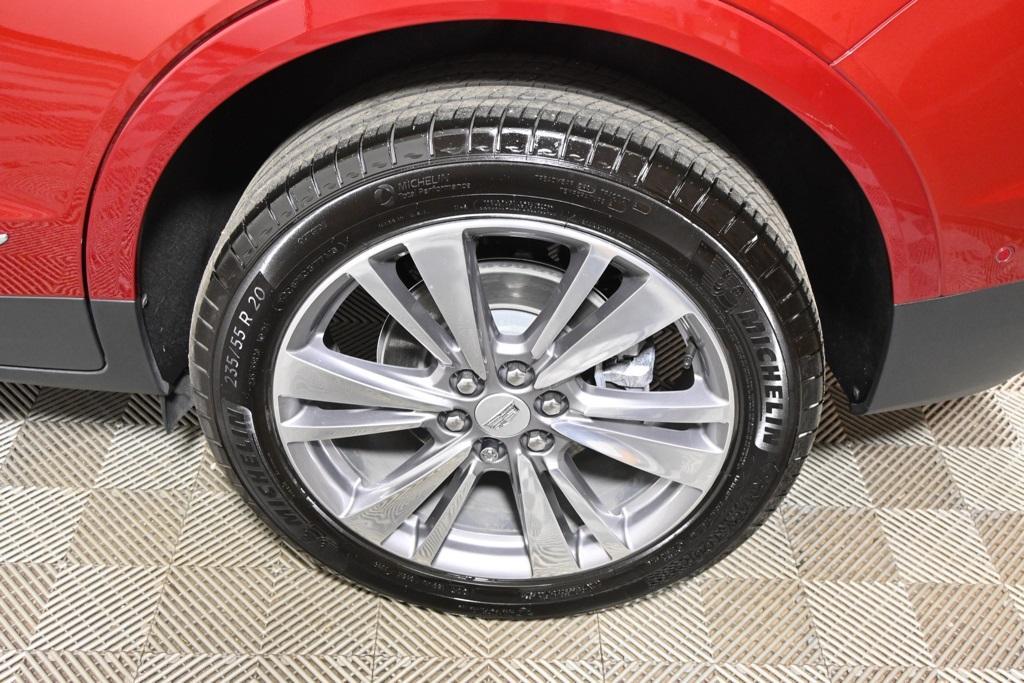 new 2025 Cadillac XT5 car, priced at $57,914