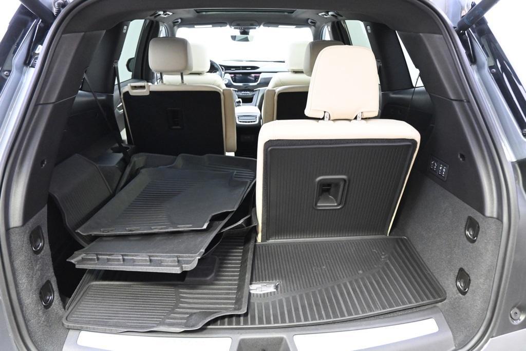 new 2025 Cadillac XT6 car, priced at $65,998
