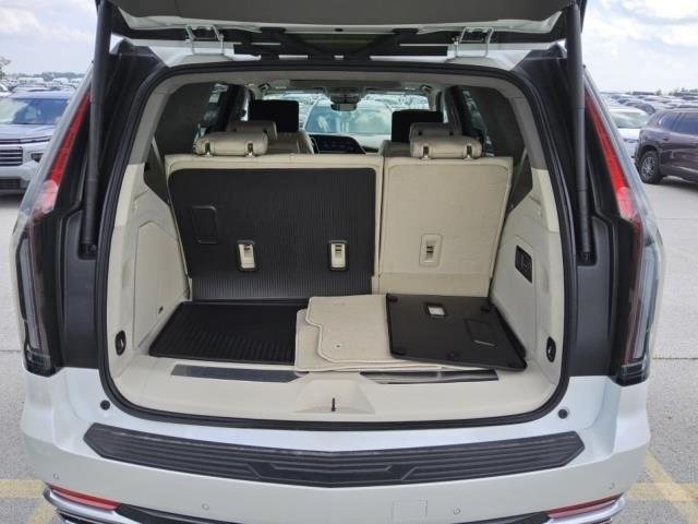 used 2024 Cadillac Escalade car, priced at $91,998