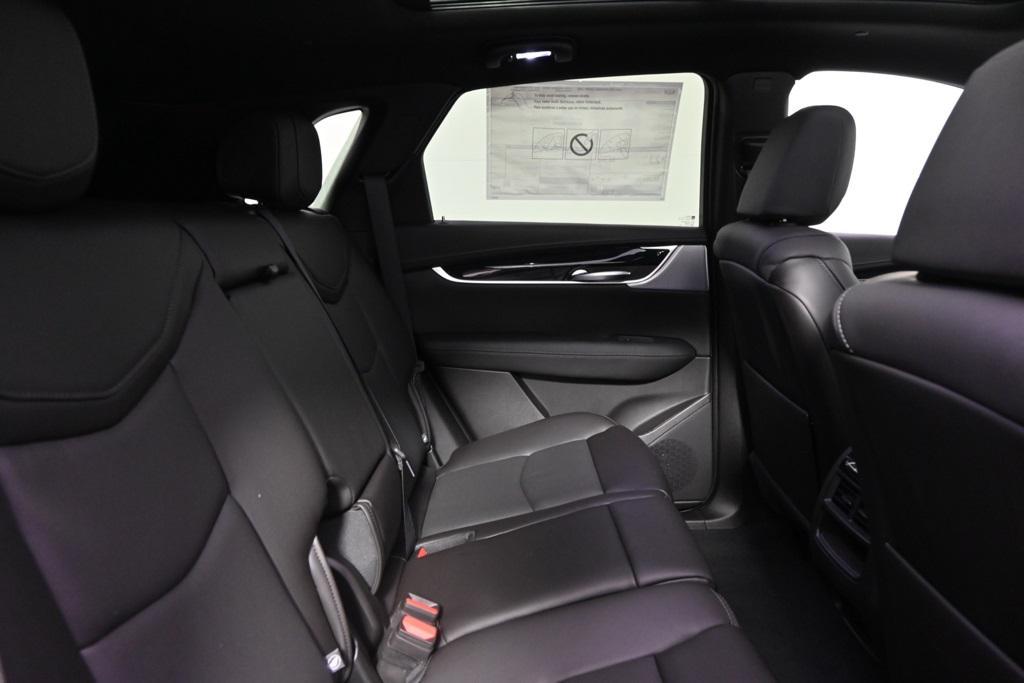 new 2025 Cadillac XT5 car, priced at $58,684