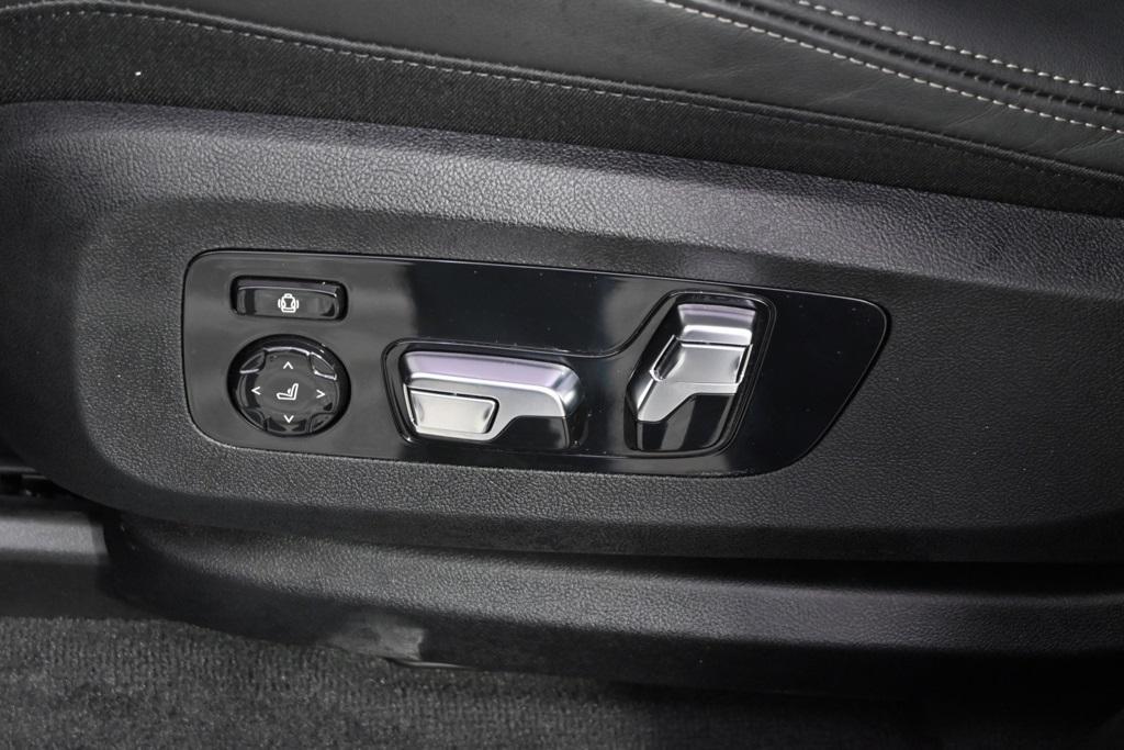 used 2025 BMW X7 car, priced at $79,998