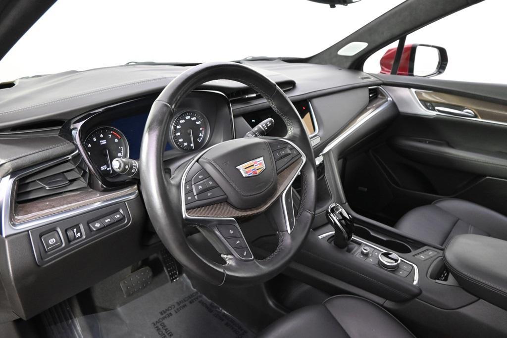 used 2024 Cadillac XT5 car, priced at $44,998