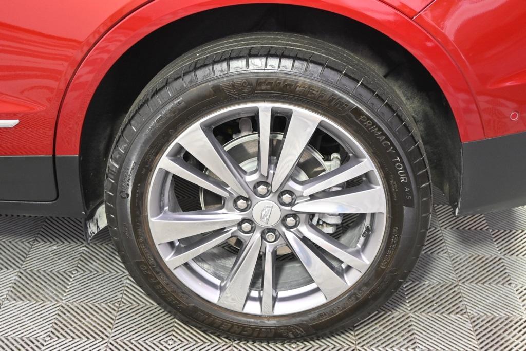 used 2024 Cadillac XT5 car, priced at $44,998