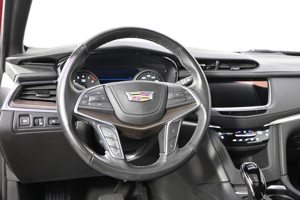 used 2024 Cadillac XT5 car, priced at $44,998
