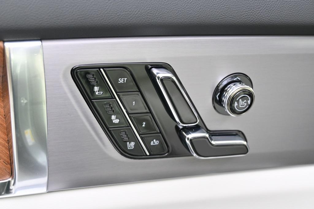 new 2026 Cadillac VISTIQ car, priced at $81,385
