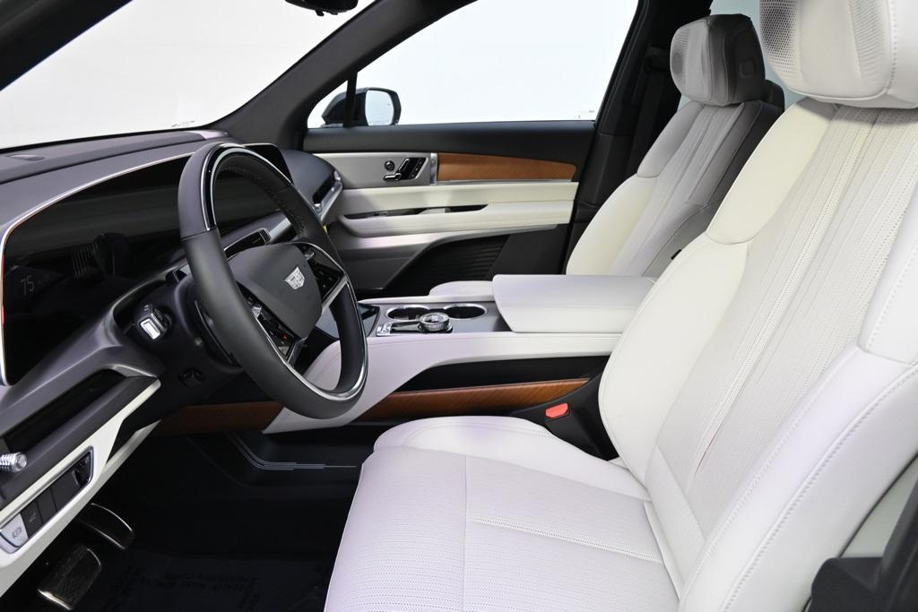 new 2026 Cadillac VISTIQ car, priced at $81,385