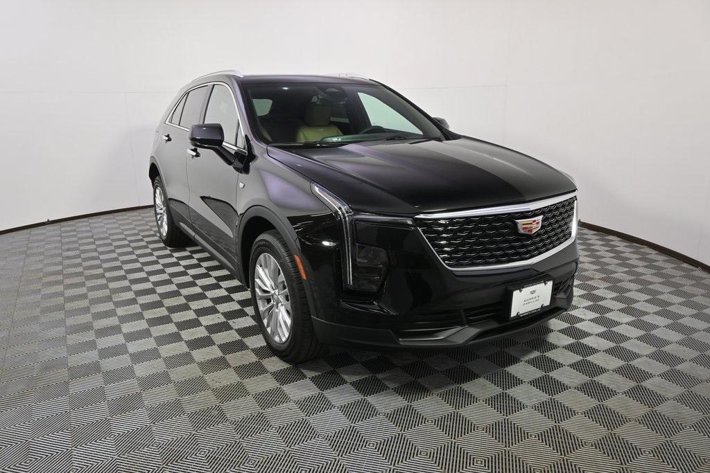 new 2024 Cadillac XT4 car, priced at $41,998