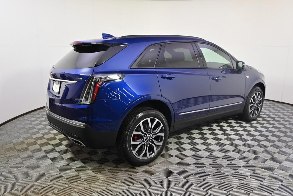 new 2025 Cadillac XT5 car, priced at $67,085