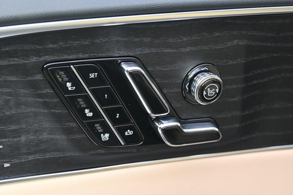 new 2025 Cadillac LYRIQ car, priced at $78,729