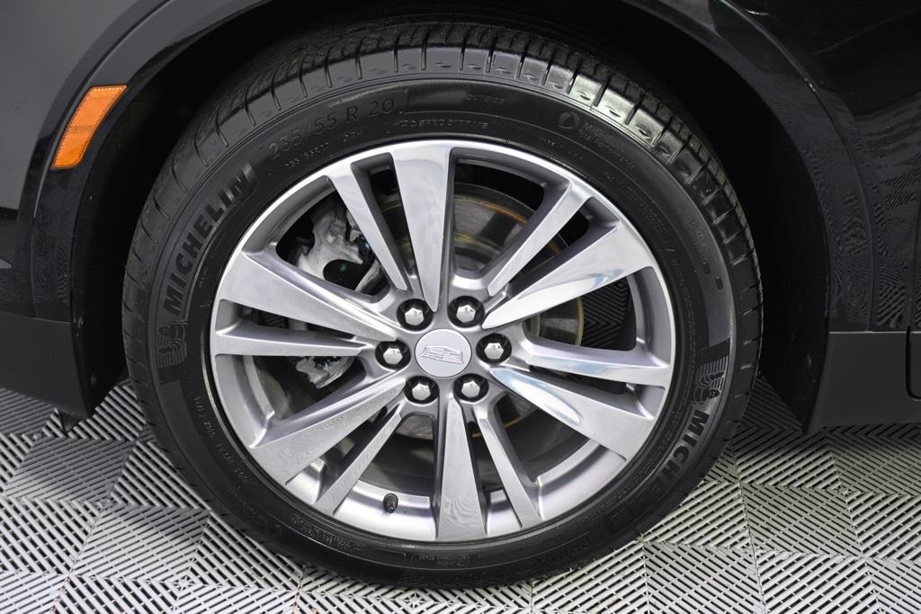 used 2025 Cadillac XT5 car, priced at $44,777