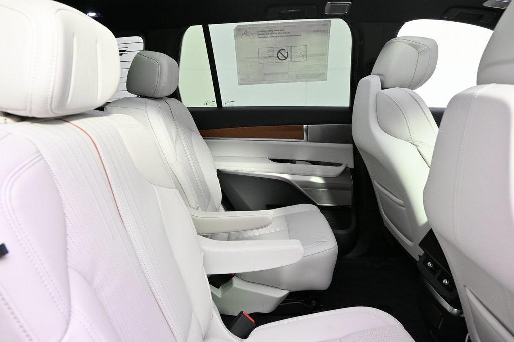 new 2026 Cadillac VISTIQ car, priced at $81,615