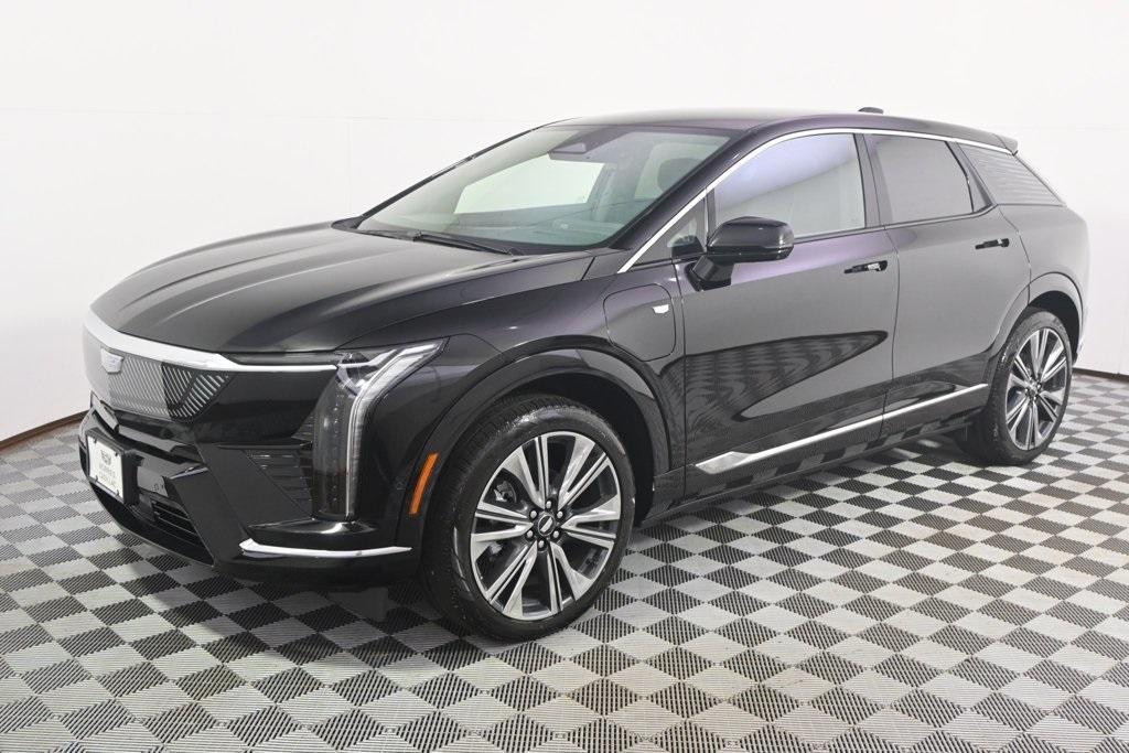 new 2025 Cadillac OPTIQ car, priced at $59,564
