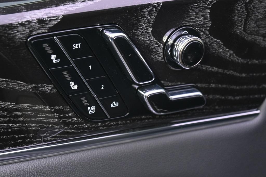 new 2025 Cadillac Escalade IQ car, priced at $129,990
