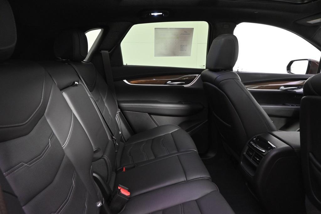 used 2023 Cadillac XT5 car, priced at $35,777