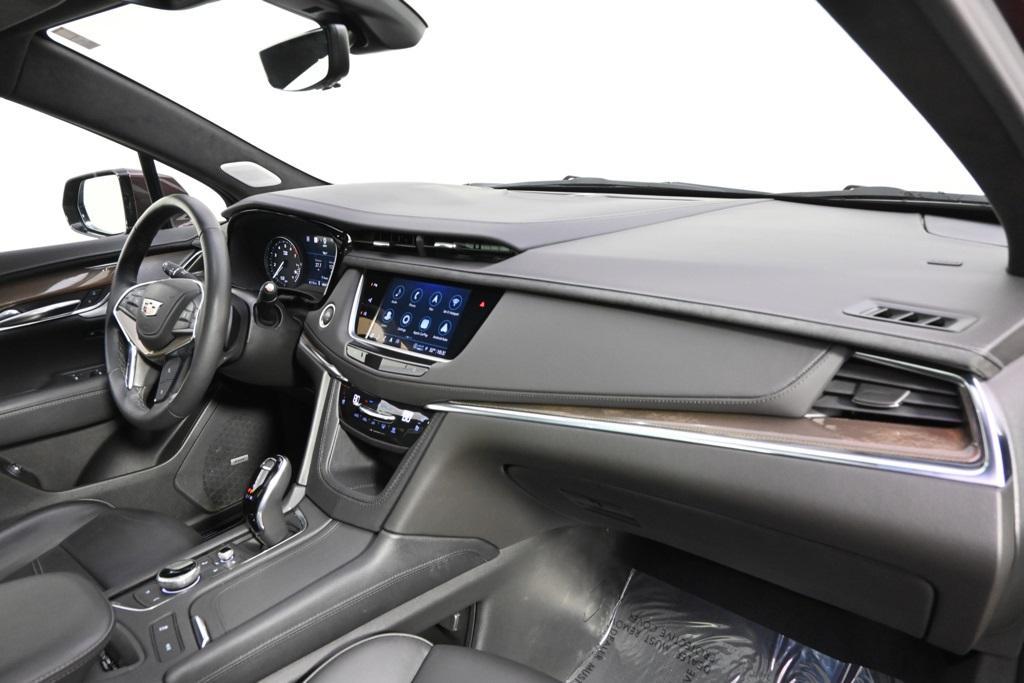 used 2023 Cadillac XT5 car, priced at $35,777