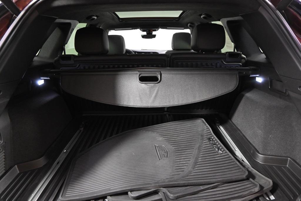 used 2023 Cadillac XT5 car, priced at $35,777