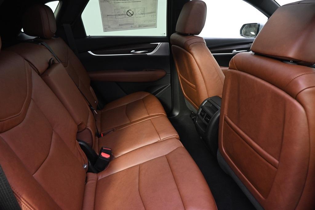 new 2025 Cadillac XT5 car, priced at $58,879