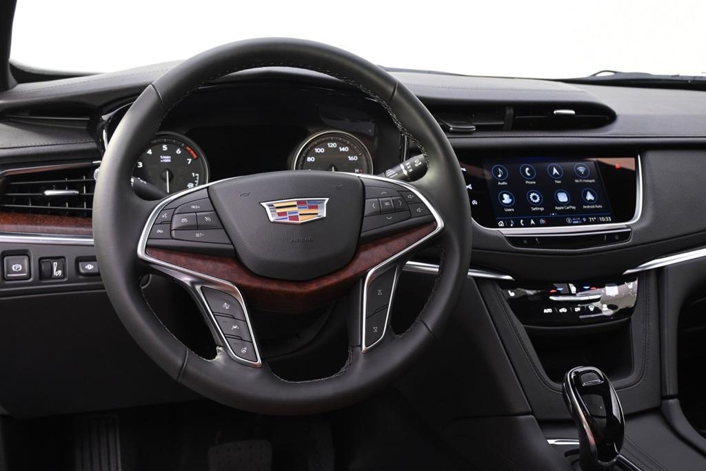 new 2025 Cadillac XT5 car, priced at $58,879