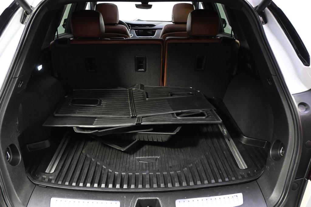 used 2022 Cadillac XT5 car, priced at $30,998