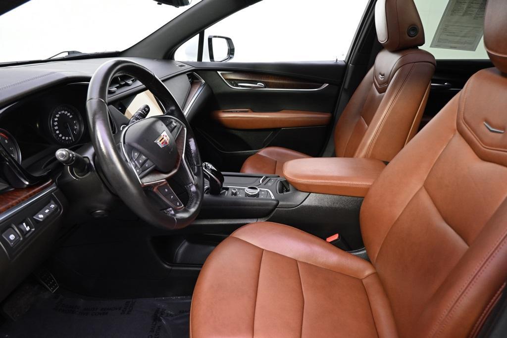 used 2022 Cadillac XT5 car, priced at $30,998