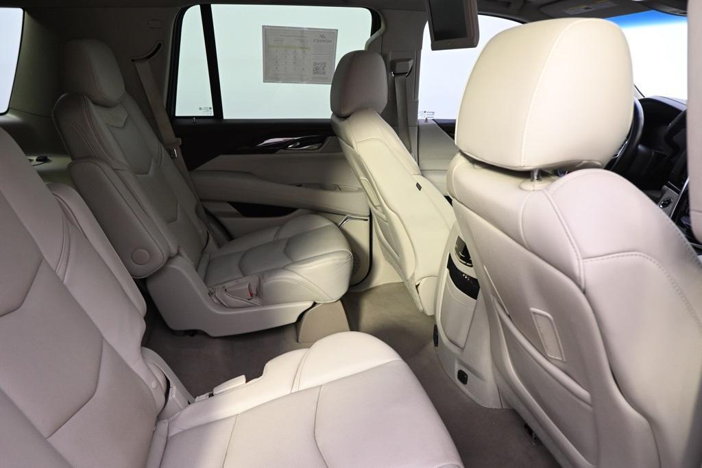 used 2015 Cadillac Escalade car, priced at $21,998