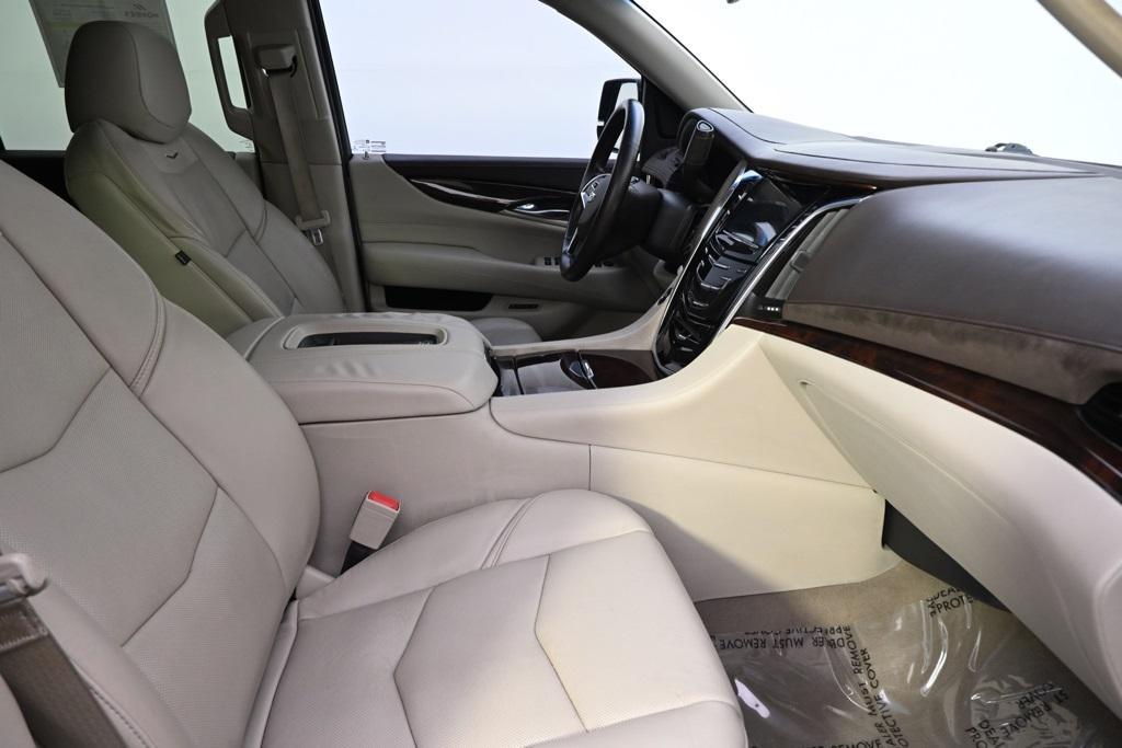 used 2015 Cadillac Escalade car, priced at $21,998