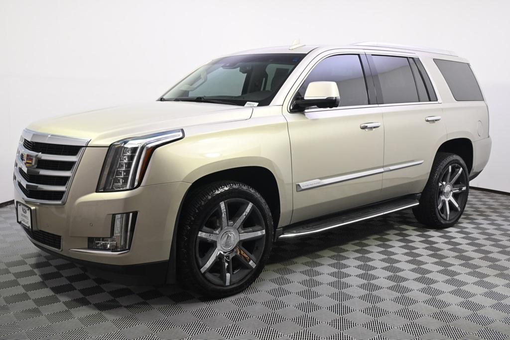 used 2015 Cadillac Escalade car, priced at $21,998