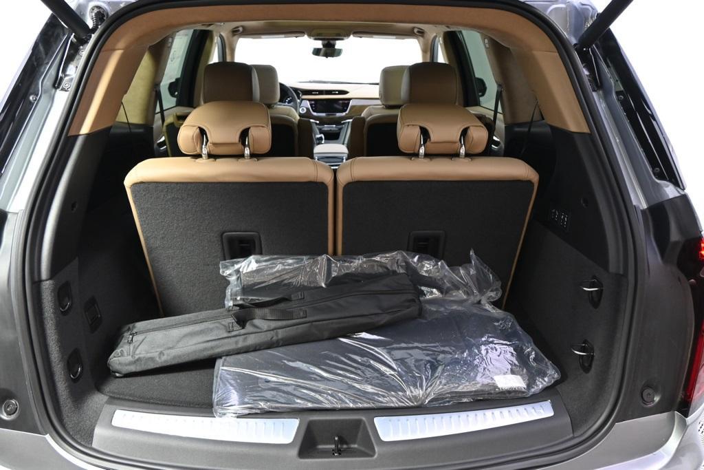new 2025 Cadillac XT6 car, priced at $71,690