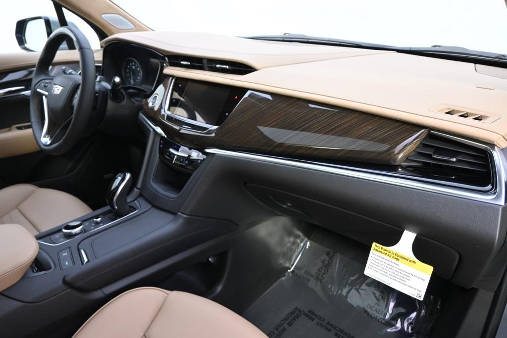 new 2025 Cadillac XT6 car, priced at $71,690