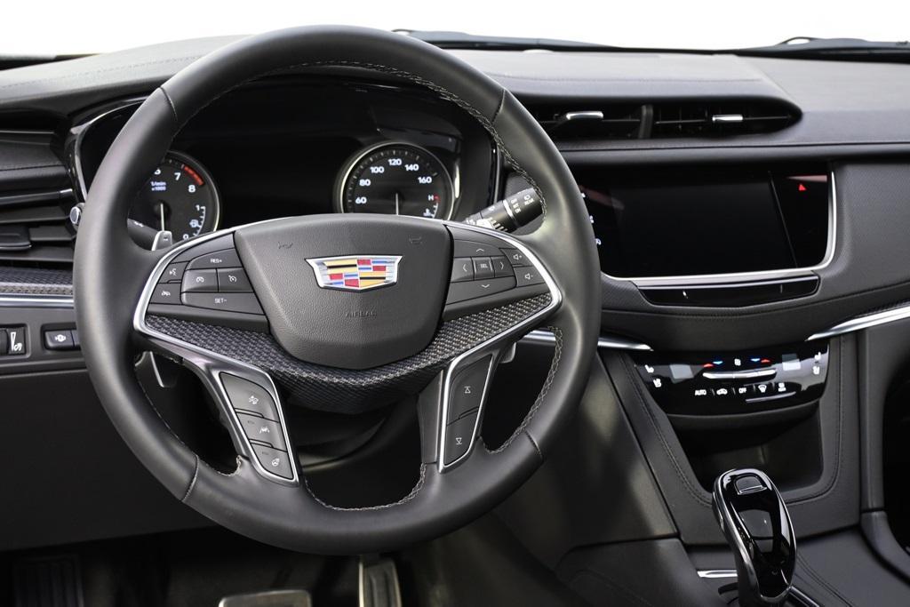 new 2025 Cadillac XT5 car, priced at $63,090