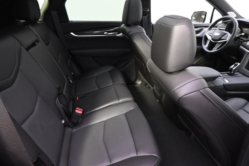 new 2025 Cadillac XT5 car, priced at $63,090