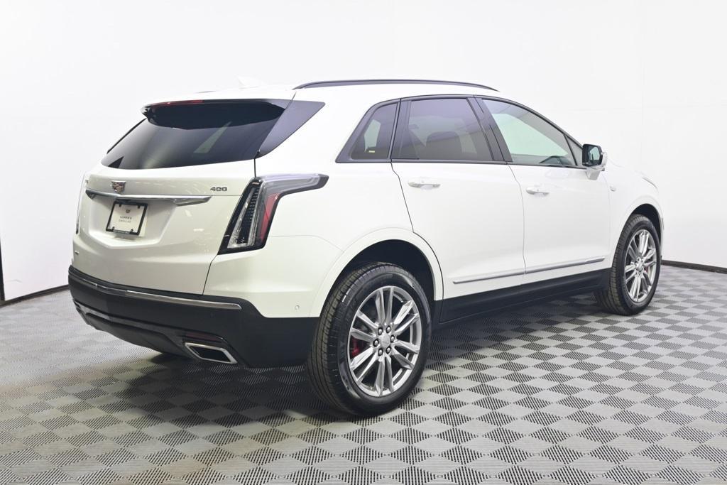 new 2025 Cadillac XT5 car, priced at $63,590
