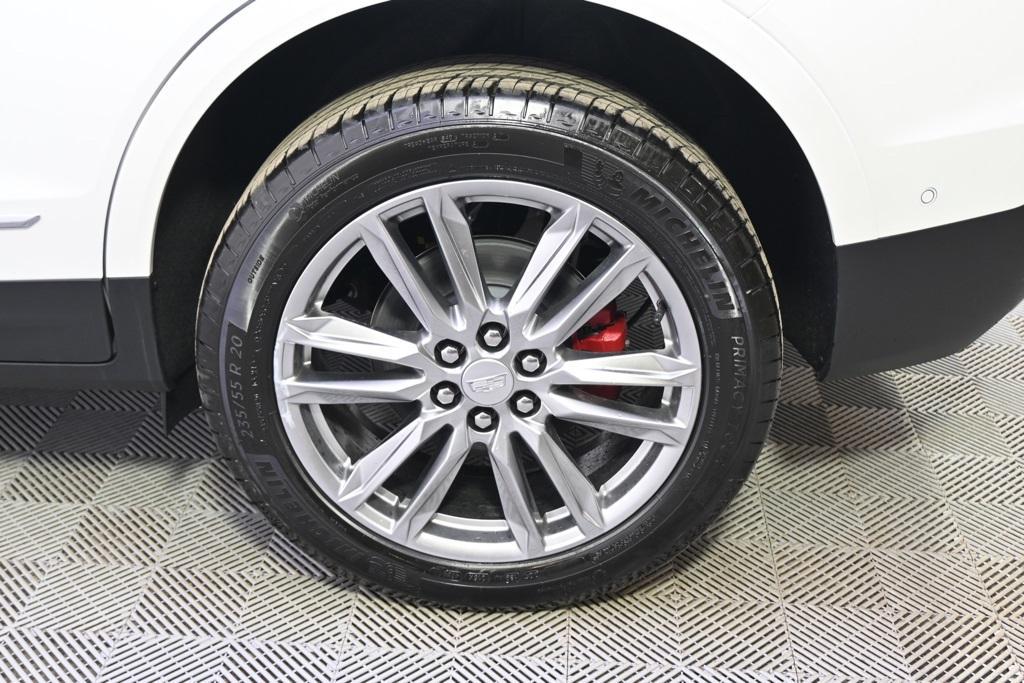new 2025 Cadillac XT5 car, priced at $63,590