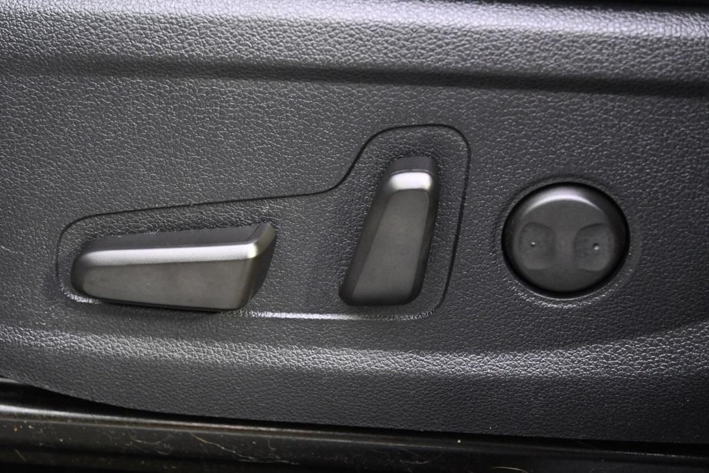 used 2020 Hyundai Santa Fe car, priced at $13,555