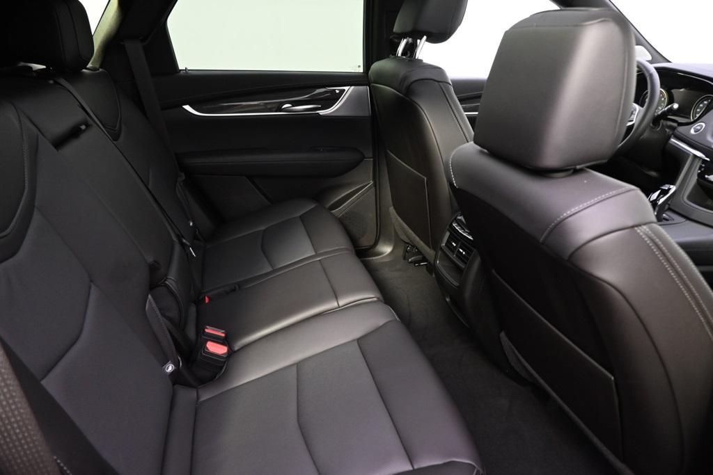 new 2025 Cadillac XT5 car, priced at $58,998