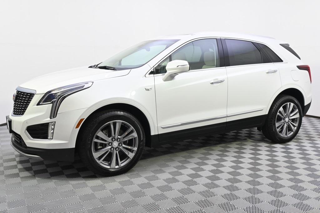 new 2025 Cadillac XT5 car, priced at $54,804