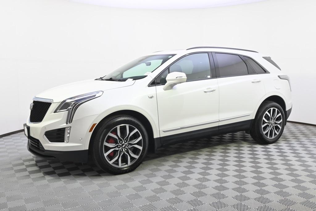 used 2023 Cadillac XT5 car, priced at $35,555