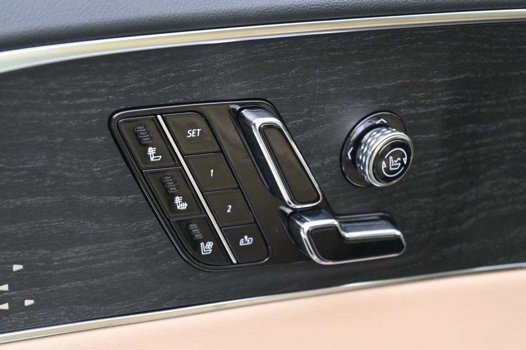 new 2025 Cadillac LYRIQ car, priced at $79,500