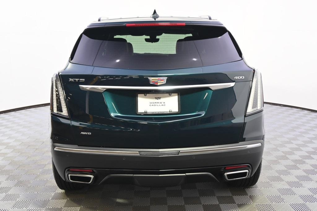 new 2025 Cadillac XT5 car, priced at $64,205