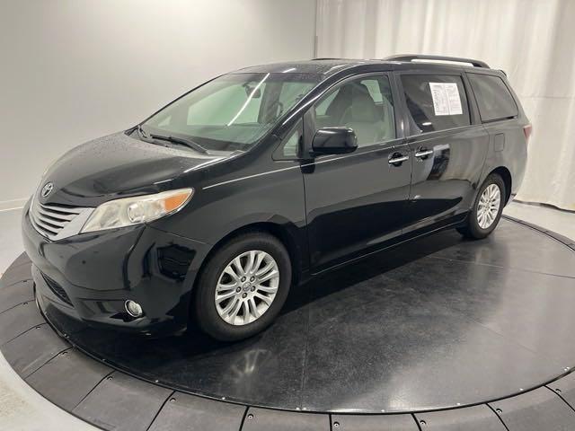 used 2016 Toyota Sienna car, priced at $11,250