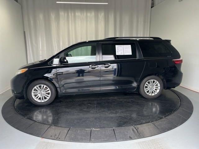 used 2016 Toyota Sienna car, priced at $11,250