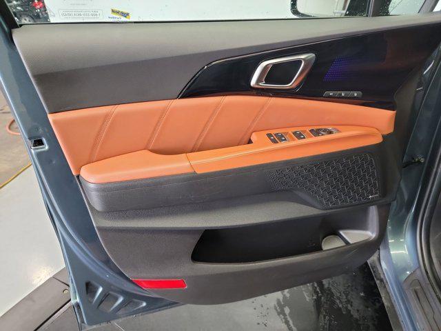 used 2025 Kia Carnival car, priced at $43,433