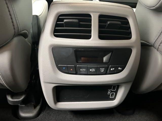 used 2022 Honda Pilot car, priced at $31,140