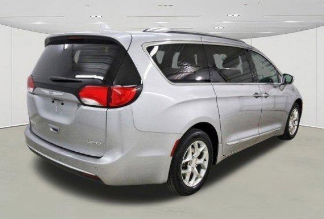 used 2018 Chrysler Pacifica car, priced at $18,620