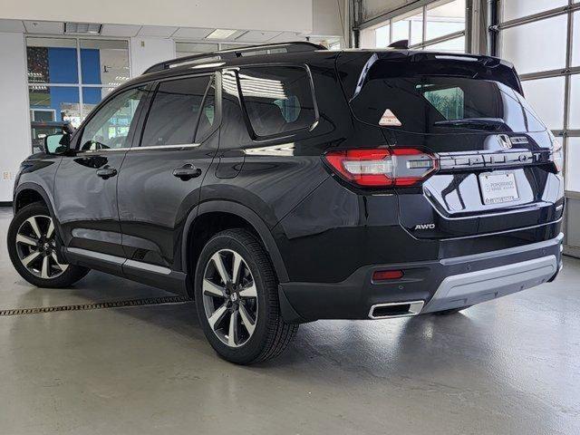 new 2025 Honda Pilot car, priced at $50,840